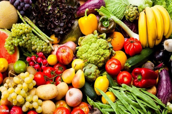 صورة أسعار الخضراوات والفاكهة فى سوق العبور اليوم