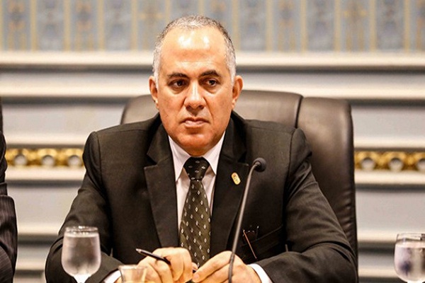 صورة وزير الرى يصل الخرطوم لإجراء مباحثات ثنائية حول سد النهضة