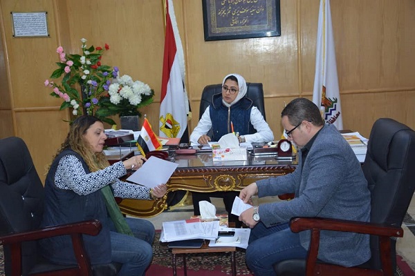 صورة بالصور .. نائب محافظ الوادى الجديد تتابع إستعدادات إقامة ملتقى التمور المصرية الأول