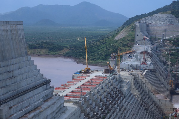 صورة بخلاف سد النهضة .. إثيوبيا تعلن بناء سد جديد بطول 2.5 كيلو متر وارتفاع 57 مترا